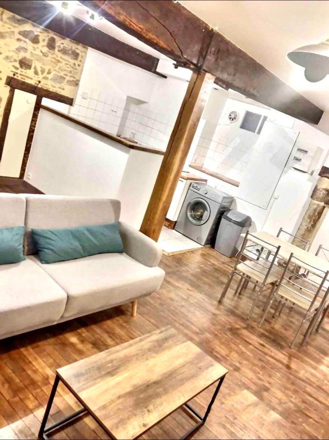Appartement De Charme Dans Le Quartier Historique 图勒 外观 照片